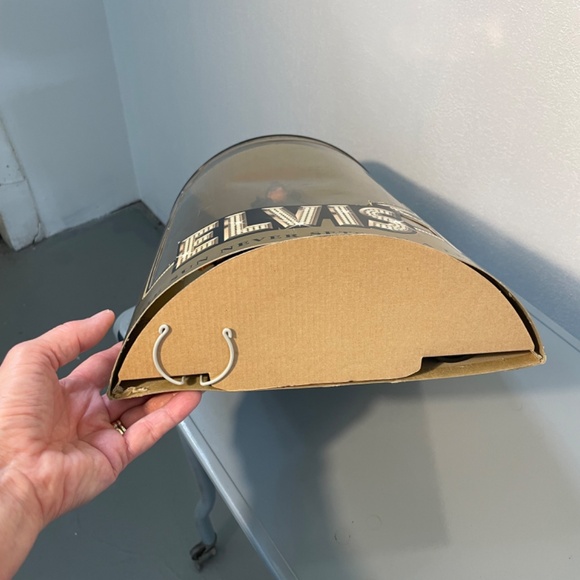 ELVIS 68 SPECIAL Vintage 1993 Commemorative Collection by Hasbro - Picture 7 of 8